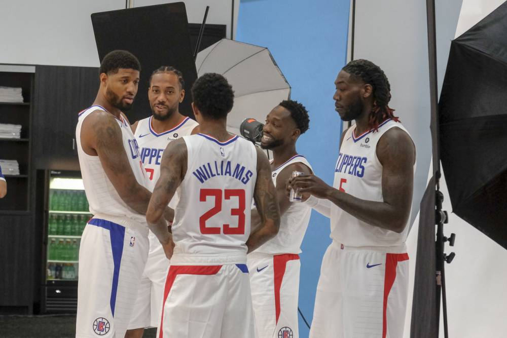 着一个系列 着一个系列